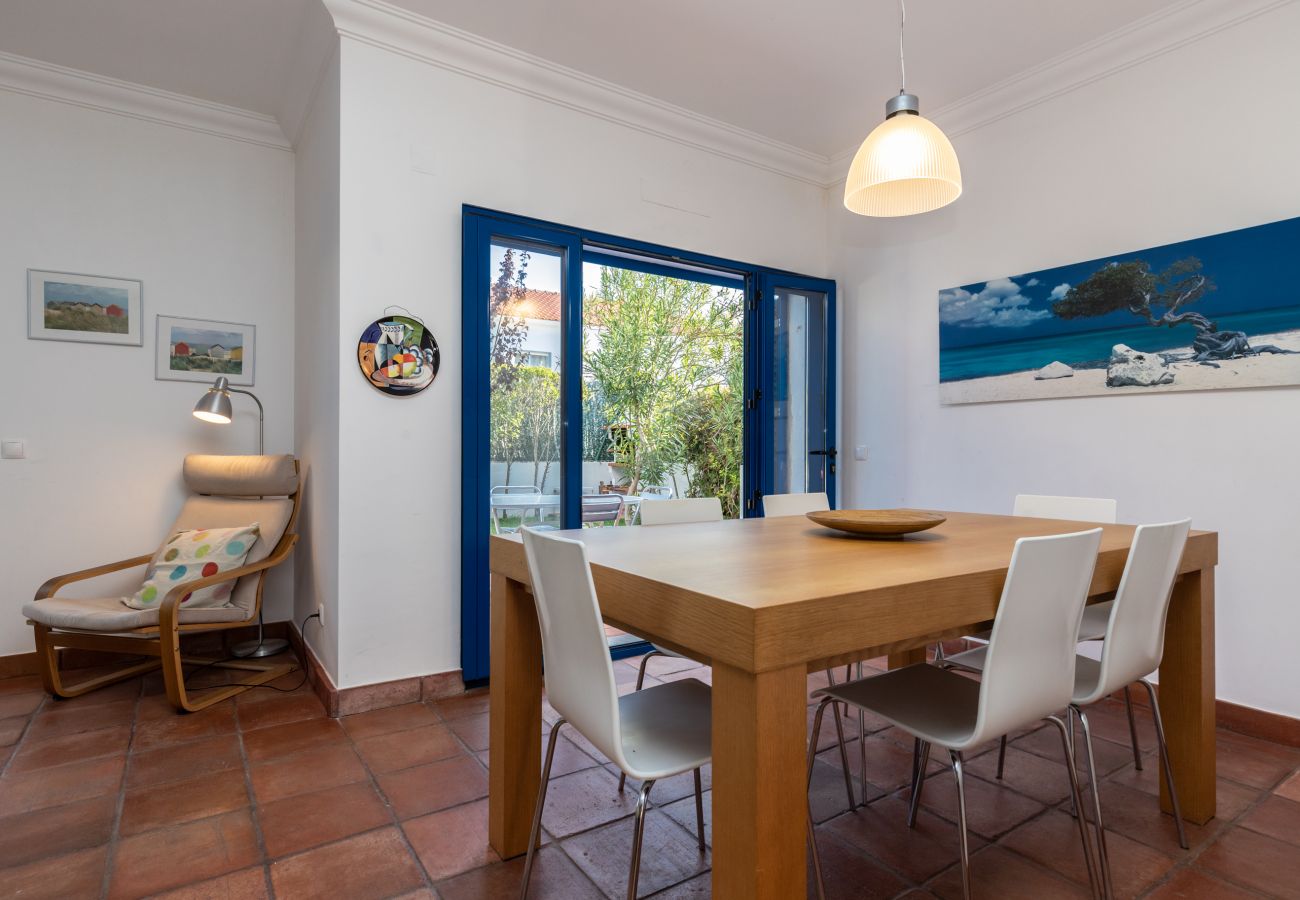 Casa en Manta Rota - Villa de 3 dormitórios con jardín y wifi by ALGARVEMANTA (56V3)