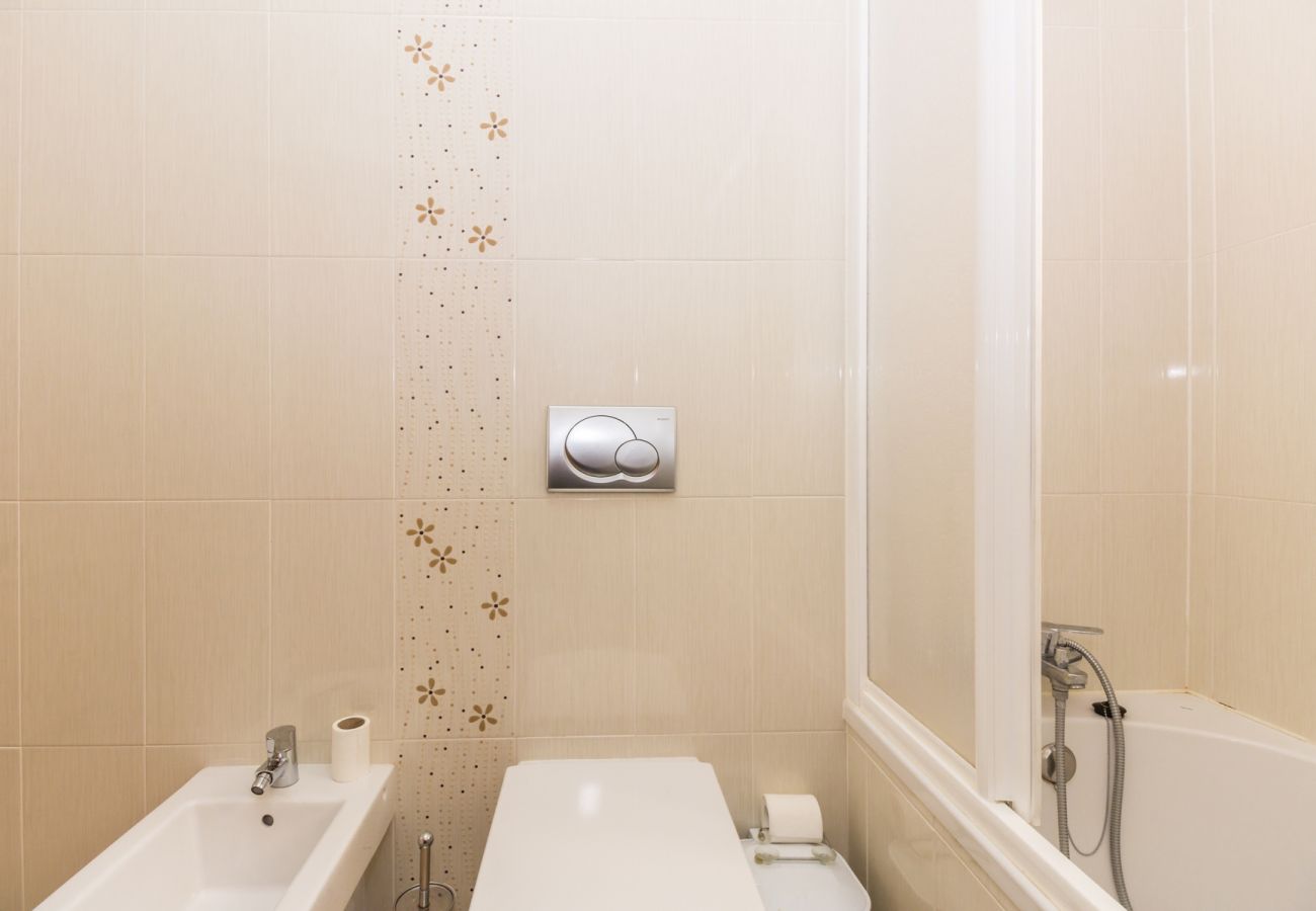 Casa adosada en Manta Rota - Casa de 4 habitaciones y patio by AlgarveManta (10V4)