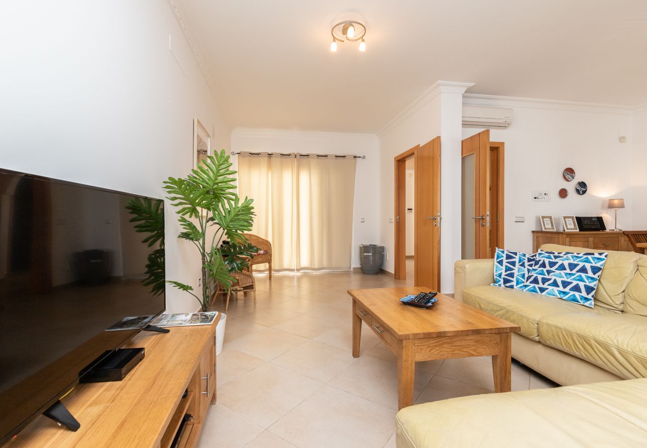 Residencial en Manta Rota - Casa de 4 habitaciones en condominio con piscina by AlgarveManta (16V4)