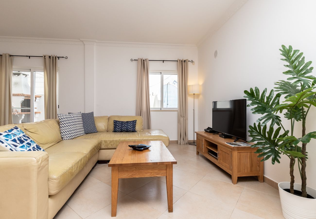 Residencial en Manta Rota - Casa de 4 habitaciones en condominio con piscina by AlgarveManta (16V4)