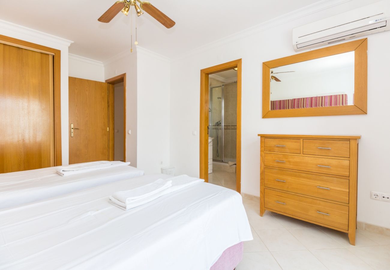 Casa en Manta Rota - Vivienda a 50 metros de la playa con piscina privada y WIFI by AlgarveManta (42V3)