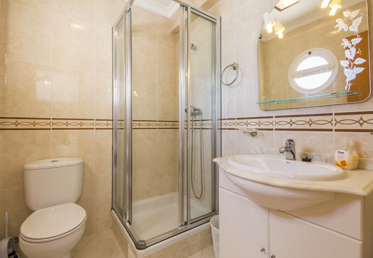 Casa en Manta Rota - Vivienda a 50 metros de la playa con piscina privada y WIFI by AlgarveManta (42V3)