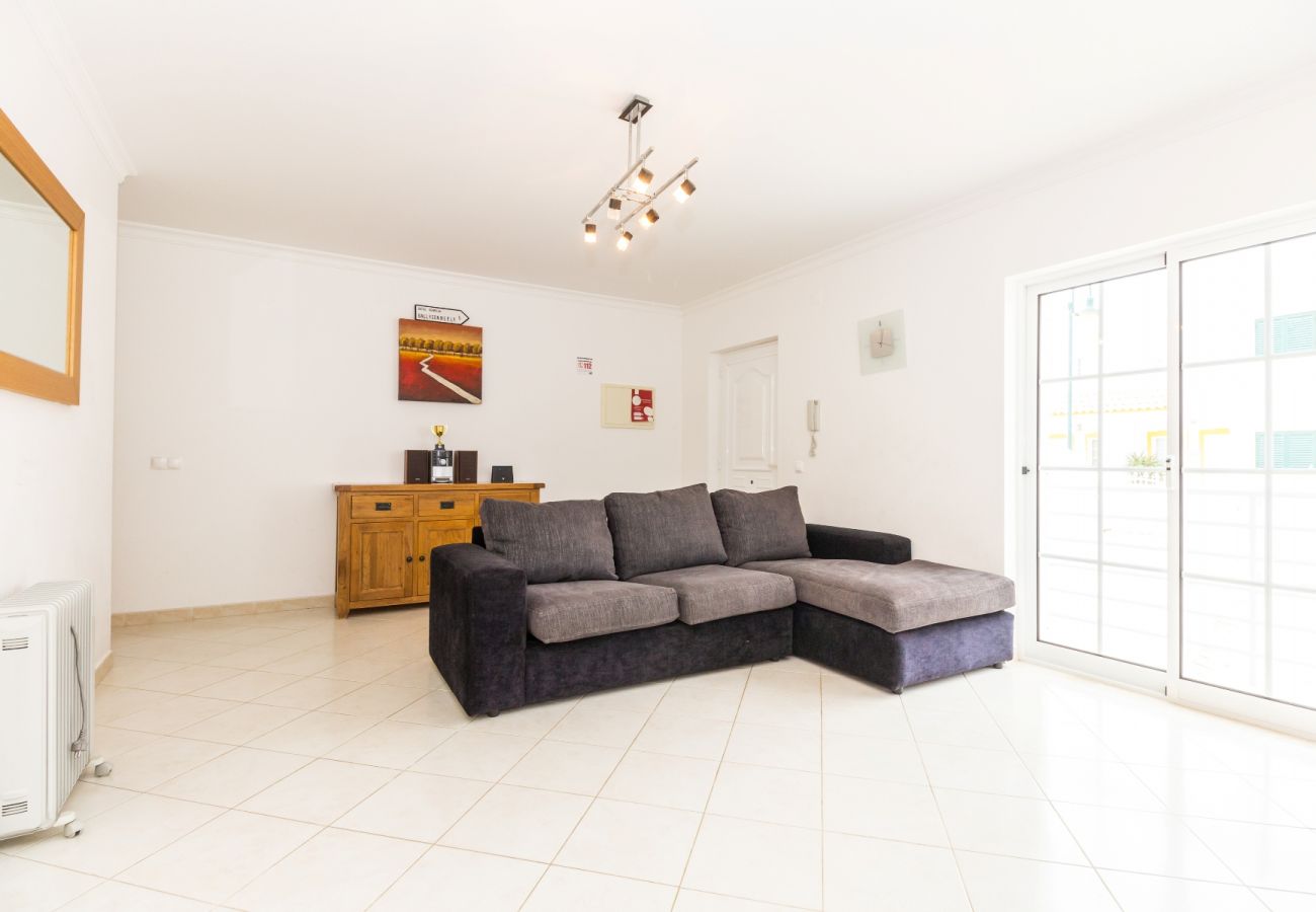 Casa en Manta Rota - Vivienda a 50 metros de la playa con piscina privada y WIFI by AlgarveManta (42V3)