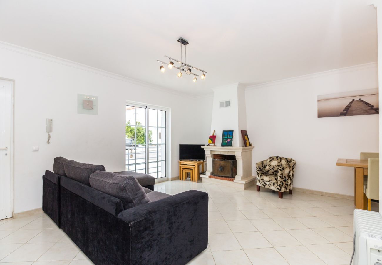 Casa en Manta Rota - Vivienda a 50 metros de la playa con piscina privada y WIFI by AlgarveManta (42V3)