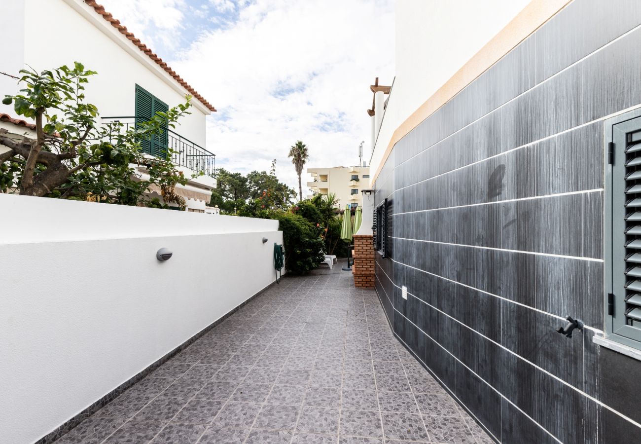 Casa en Manta Rota - Villa de 3 dormitorios a 50m de la playa con WI-FI by AlgarveManta (50V3)