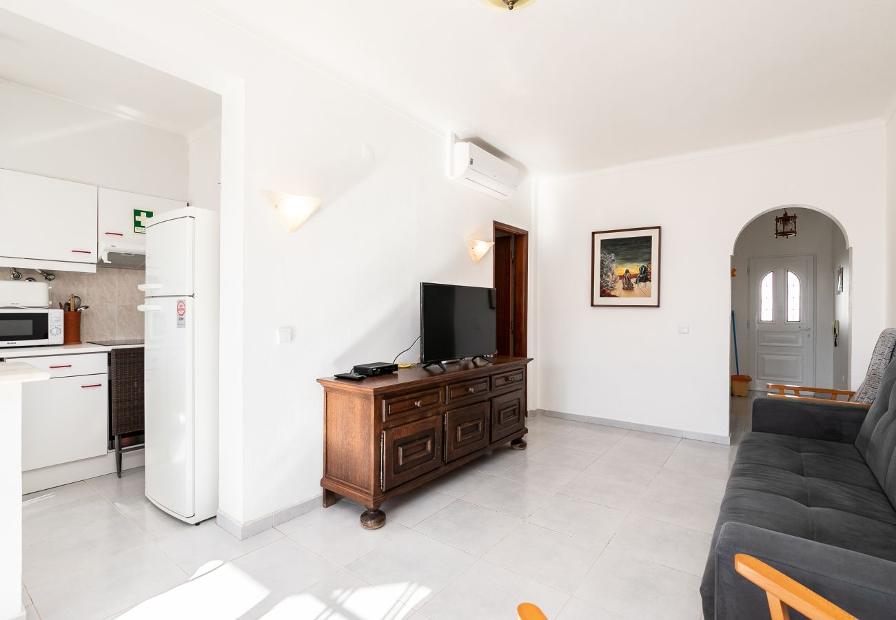 Apartamento en Manta Rota - Apartamento de 1 dormitorio a 50 m de la playa y Wifi by AlgarveManta (5T1)