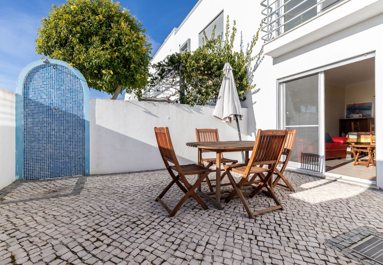 Casa adosada en Manta Rota - Villa con 2 dormitorios y patio by AlgarveManta (8V2)