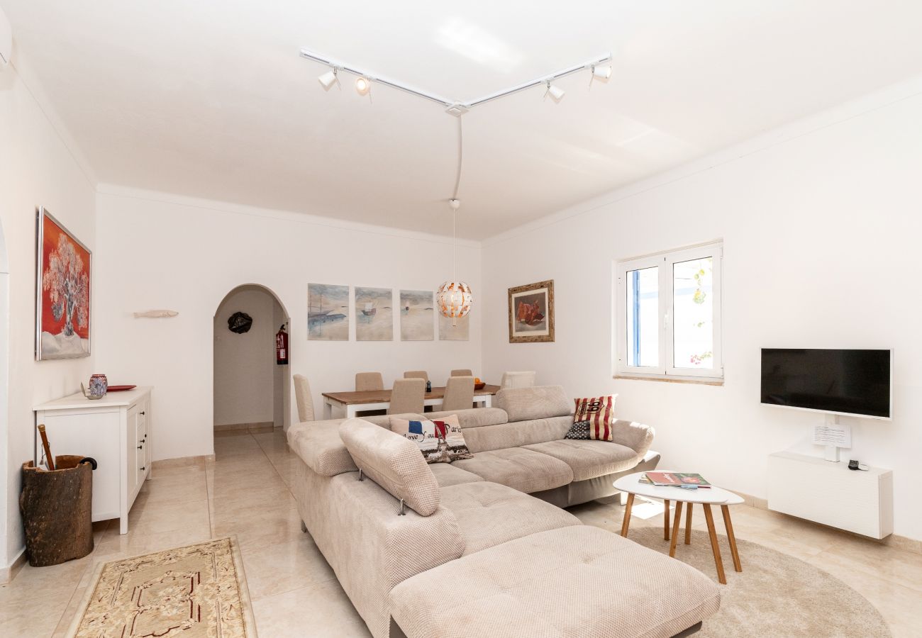 Casa en Manta Rota - Casa a 50m de la playa, patio con barbacoa e internet de fibra by ALGARVEMANTA (6V3)