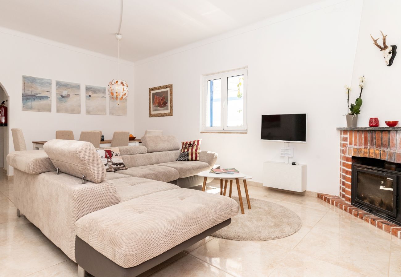 Casa en Manta Rota - Casa a 50m de la playa, patio con barbacoa e internet de fibra by ALGARVEMANTA (6V3)