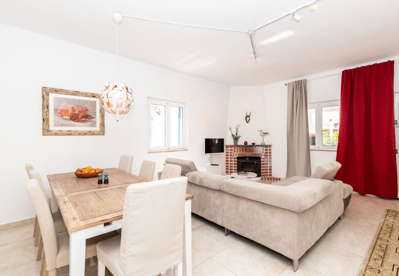 Casa en Manta Rota - Casa a 50m de la playa, patio con barbacoa e internet de fibra by ALGARVEMANTA (6V3)