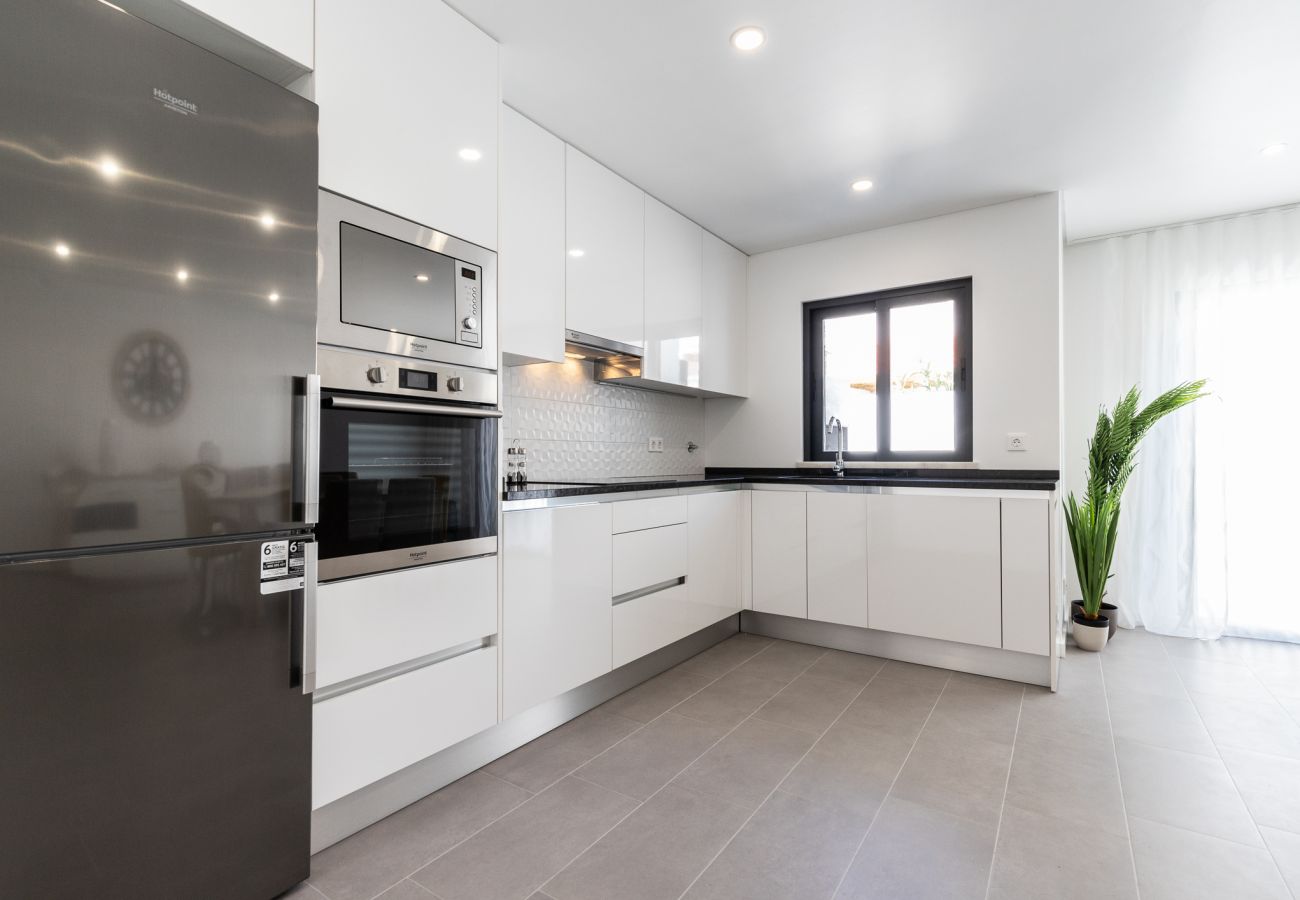 Casa adosada en Manta Rota - Villa de 4 dormitorios con piscina y en condominio by AlgarveManta (6V4)