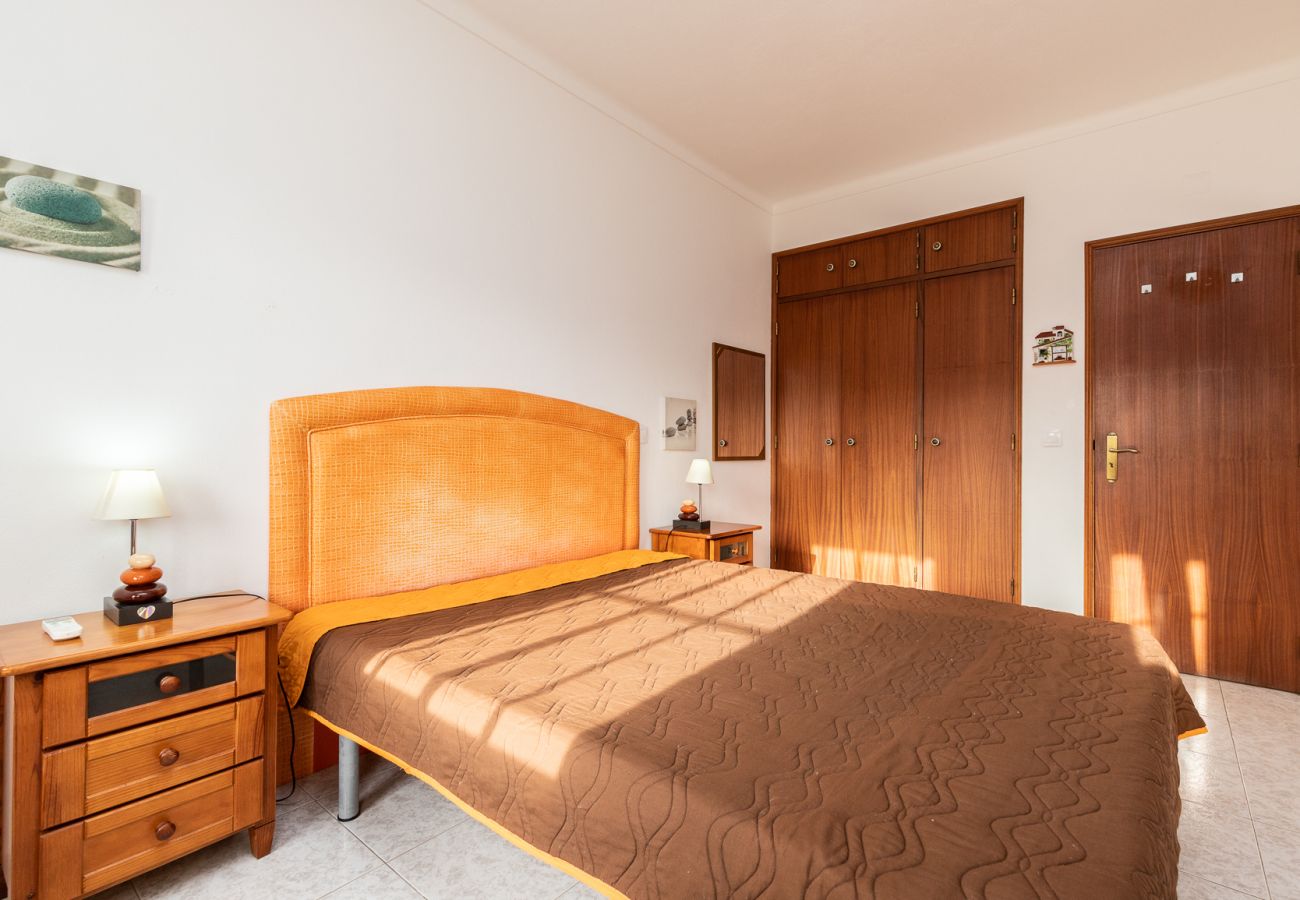 Apartamento en Manta Rota - 1 bedroom apartment 300m from Praia da Lota by AlgarveManta (2T1)