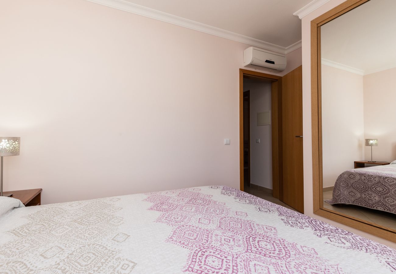 Casa adosada en Manta Rota - Casa de 4 habitaciones en Condominio con piscina by AlgarveManta (9V4)