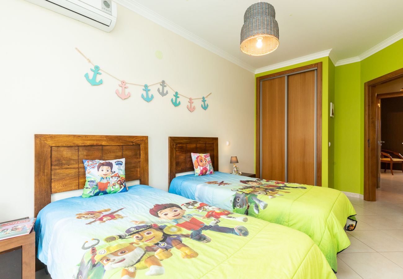 Villa en Manta Rota - Villa de 3 dormitorios con piscina privada y Wi-Fi by AlgarveManta (13V3)