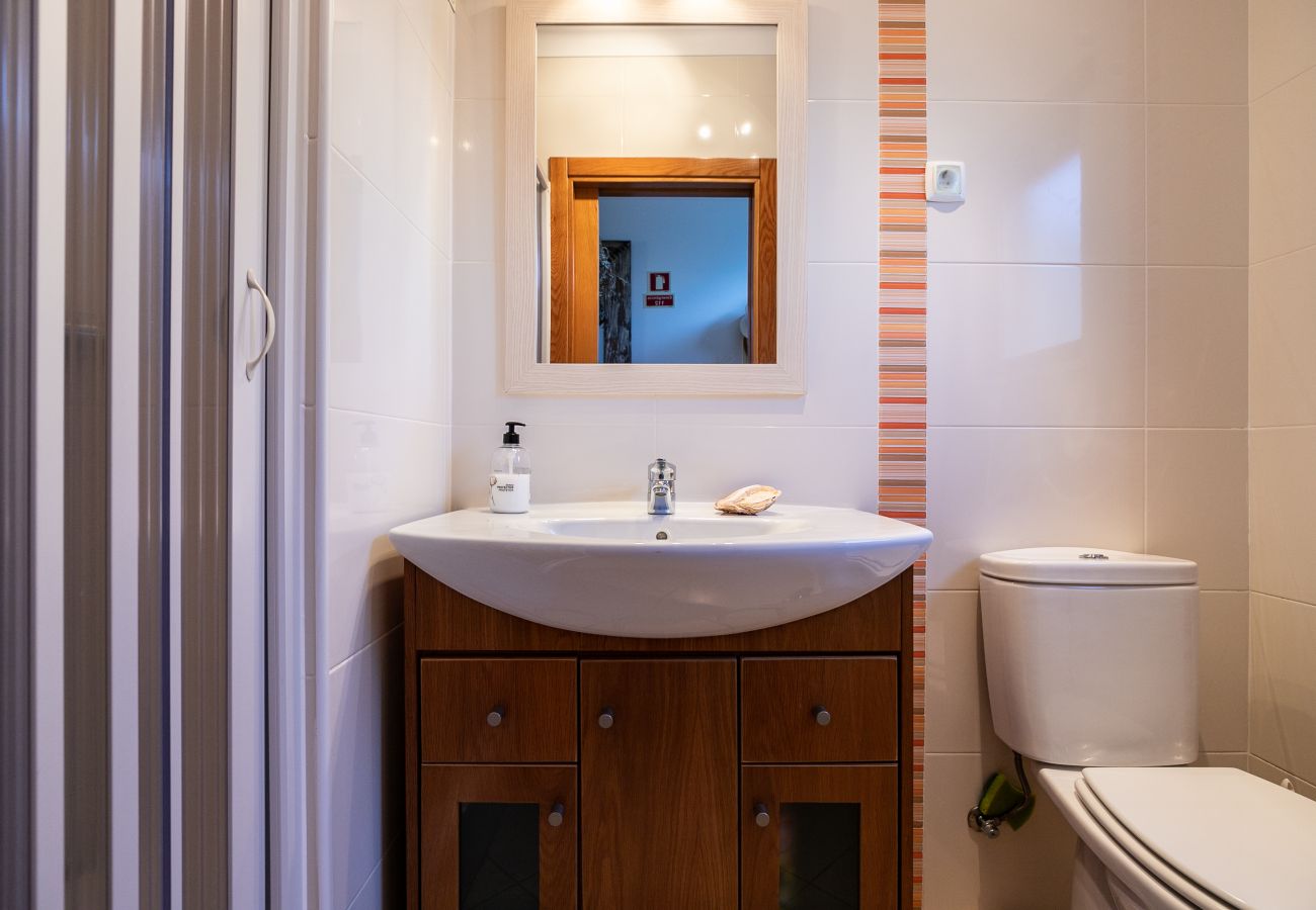 Casa adosada en Manta Rota - Villa de 3 dormitorios a 50 metros de la playa con patio por AlgarveManta (15V3)