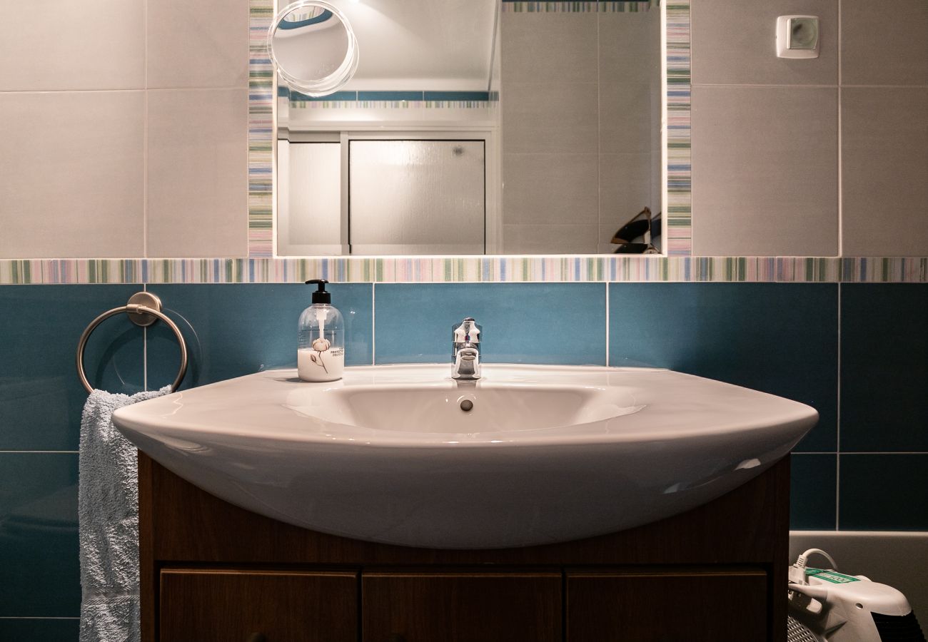 Casa adosada en Manta Rota - Villa de 3 dormitorios a 50 metros de la playa con patio por AlgarveManta (15V3)