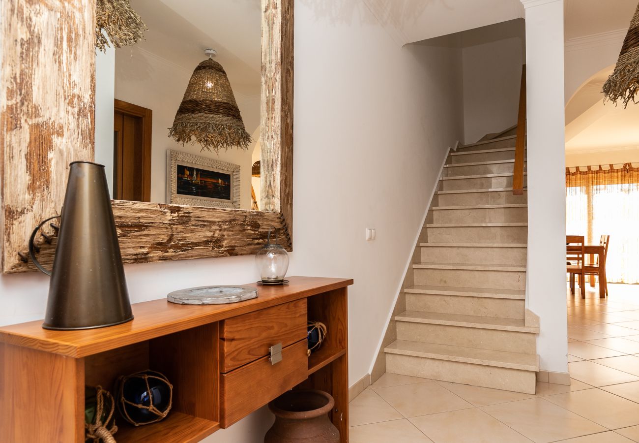 Casa adosada en Manta Rota - Villa de 3 dormitorios a 50 metros de la playa con patio por AlgarveManta (15V3)