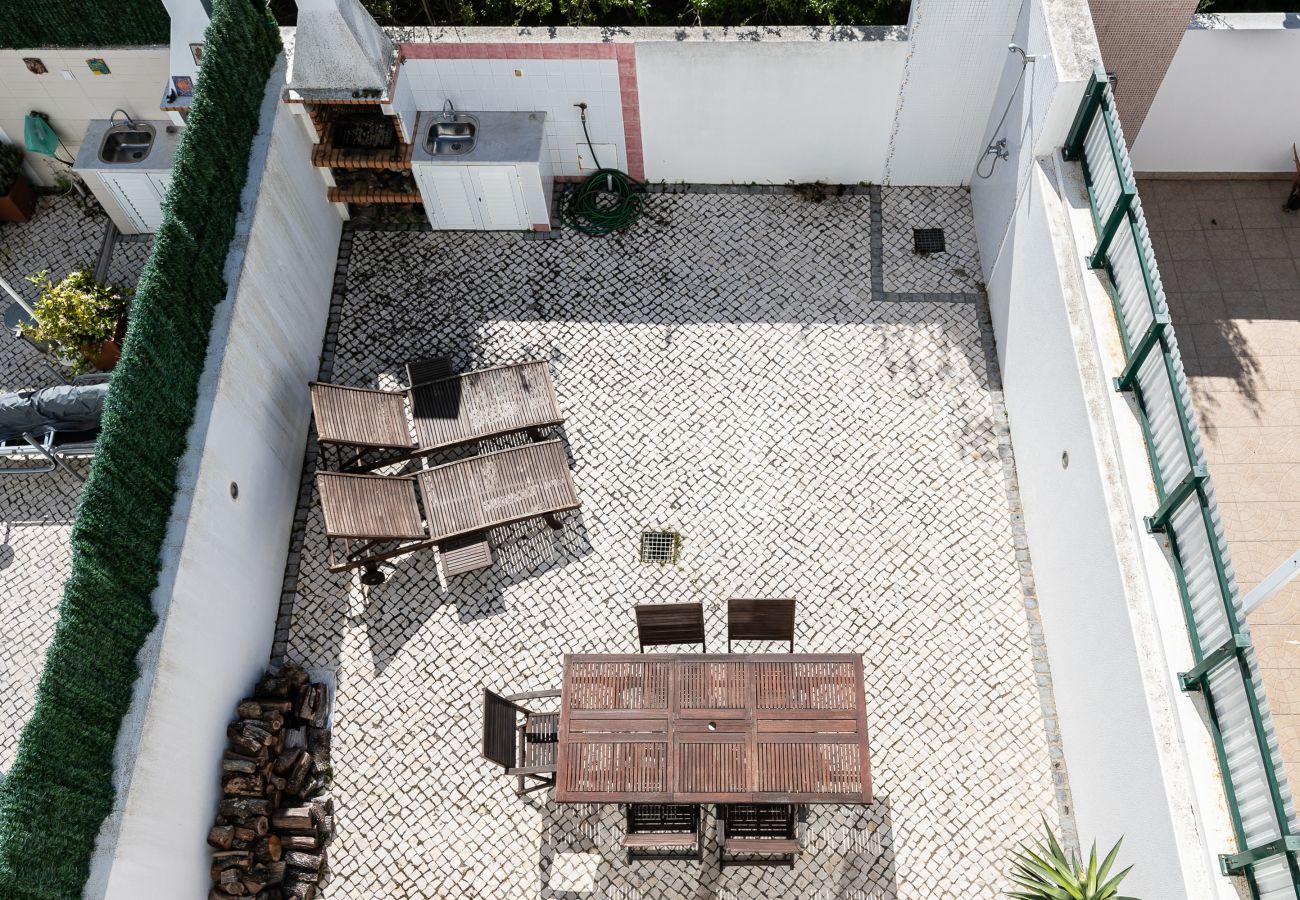 Casa adosada en Manta Rota - Villa de 3 dormitorios a 50 metros de la playa con patio por AlgarveManta (15V3)