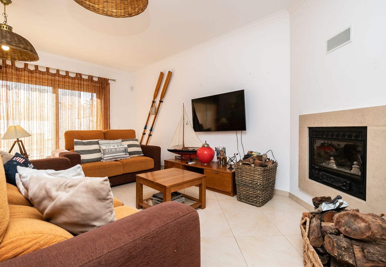 Casa adosada en Manta Rota - Villa de 3 dormitorios a 50 metros de la playa con patio por AlgarveManta (15V3)