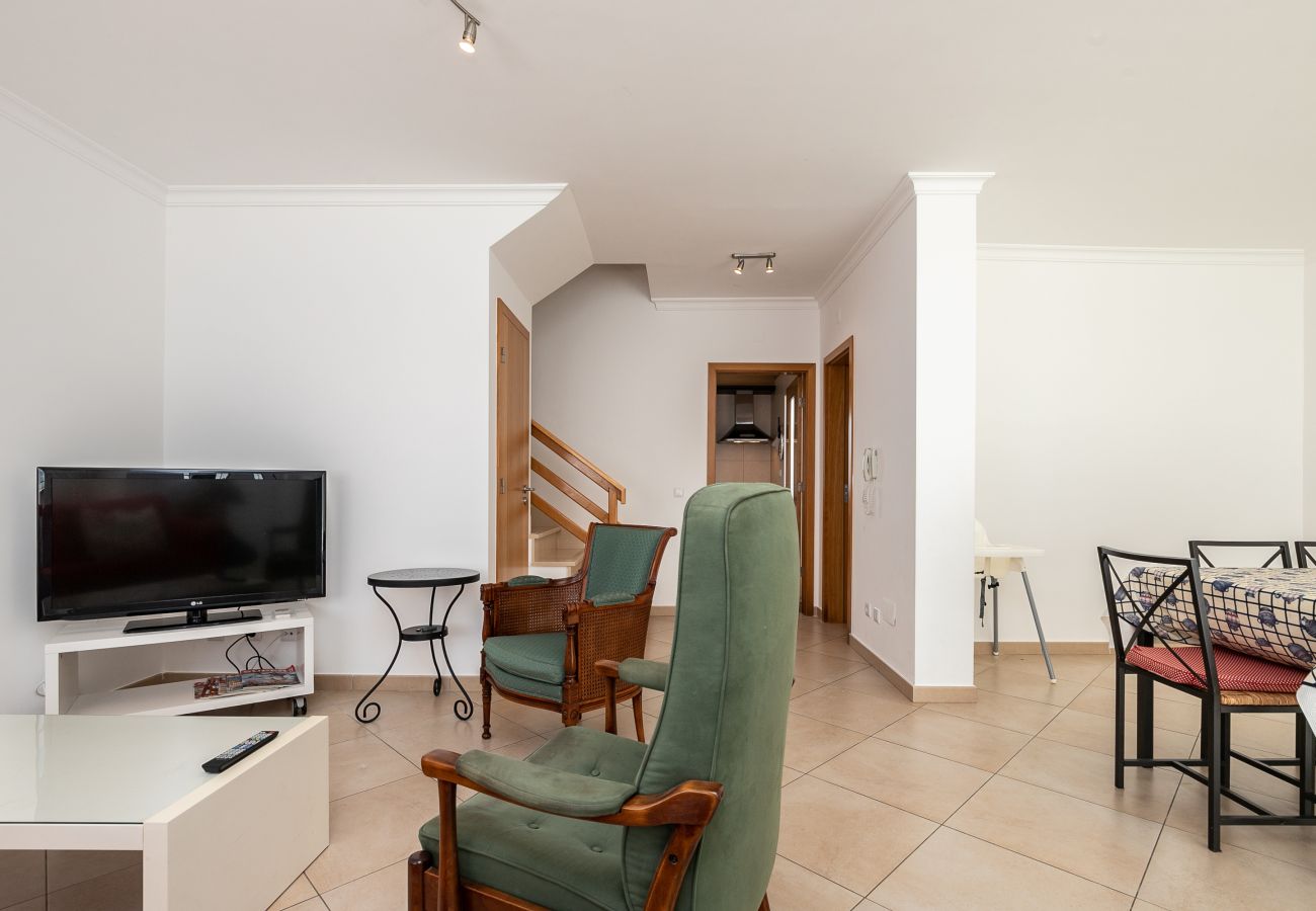 Casa adosada en Manta Rota - Villa de 3 dormitorios en condominio con piscina por AlgarveManta (3V3)