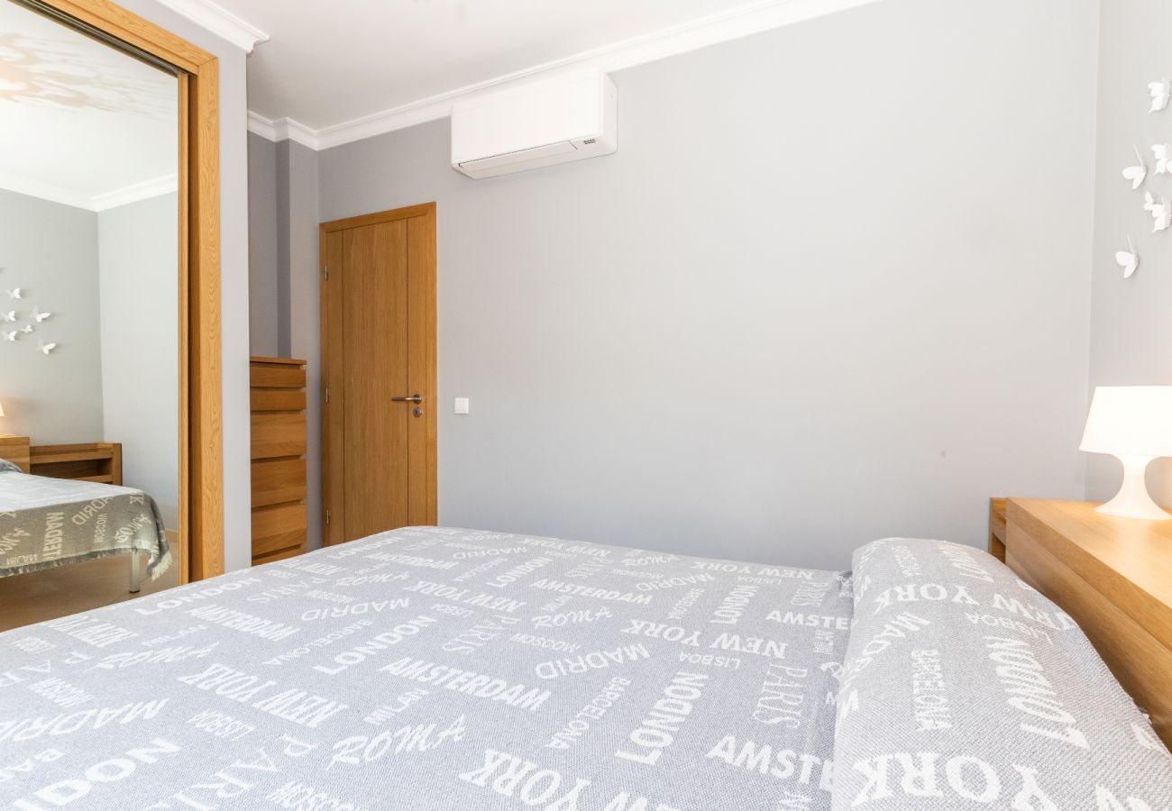 Casa adosada en Manta Rota - Villa de 3 dormitorios en condominio con piscina por AlgarveManta (19V3)