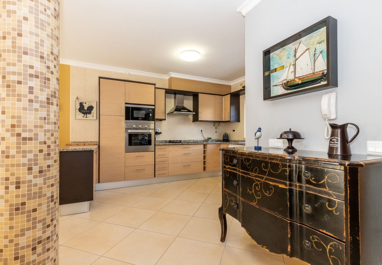 Casa adosada en Manta Rota - Villa de 3 dormitorios en condominio con piscina por AlgarveManta (19V3)