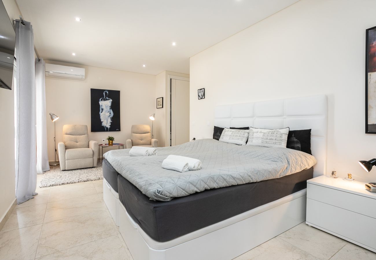 Villa en Altura - Villa con encanto y piscina privada (4V4)