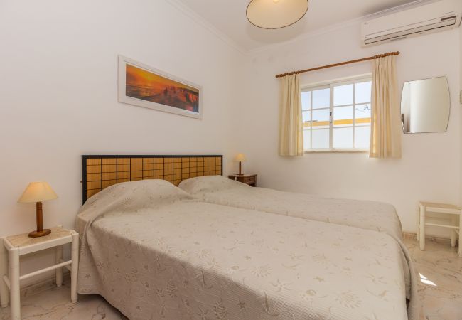 Appartement à Manta Rota - 9T2