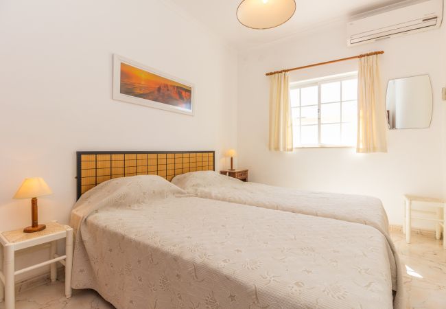 Appartement à Manta Rota - 9T2