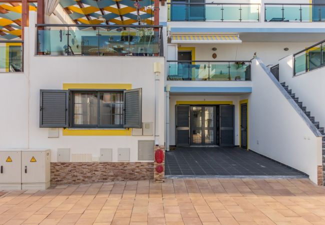 Appartement à Manta Rota - 13T2