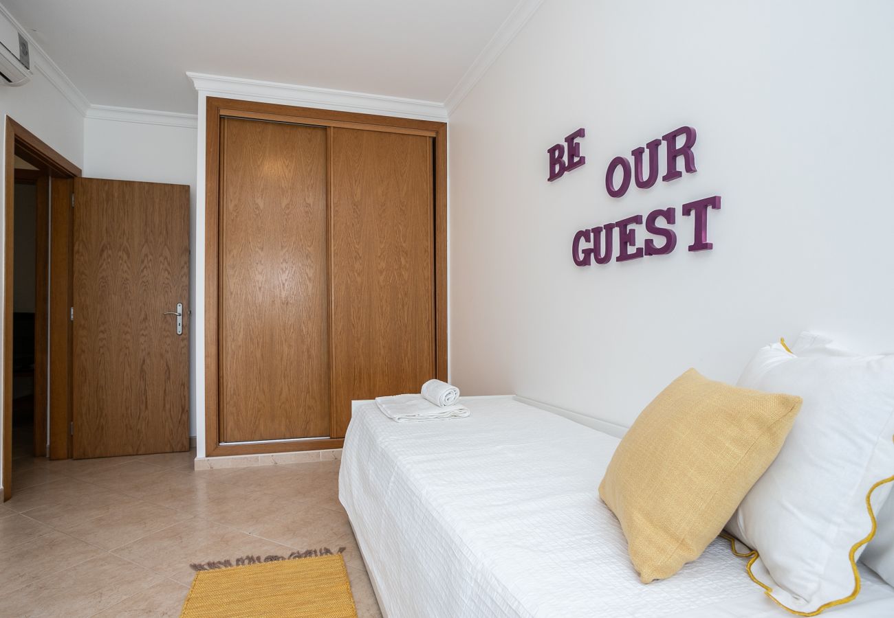 Maison mitoyenne à Manta Rota - Villa avec 2 chambres et patio by AlgarveManta (6V2)