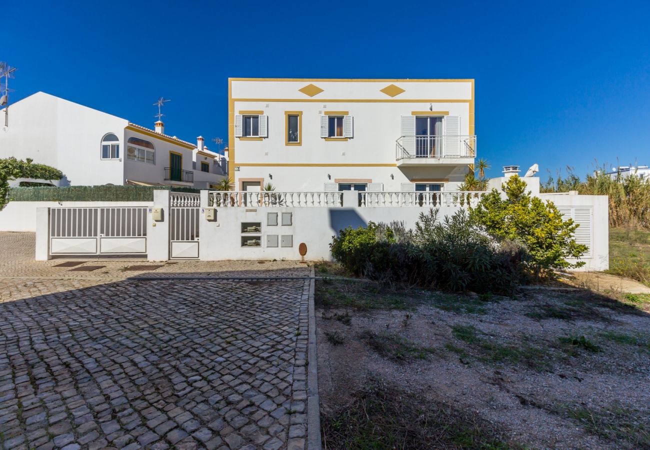 Maison à Manta Rota - Villa V3 avec piscine privée by AlgarveManta (39V3)