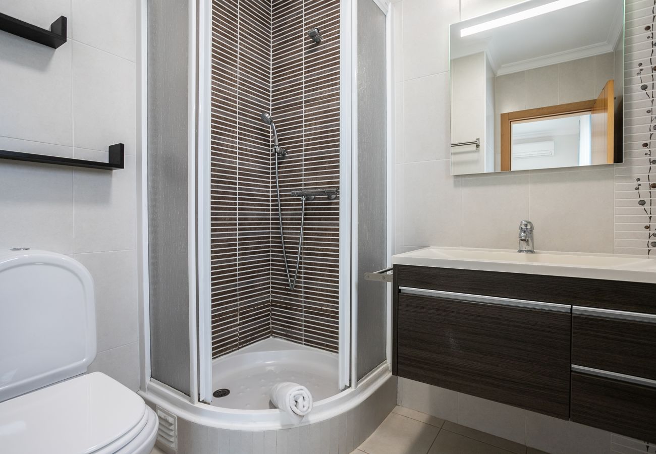 Maison mitoyenne à Manta Rota - Villa avec piscine privée à 100m de la plage by ALGARVEMANTA (16V3)