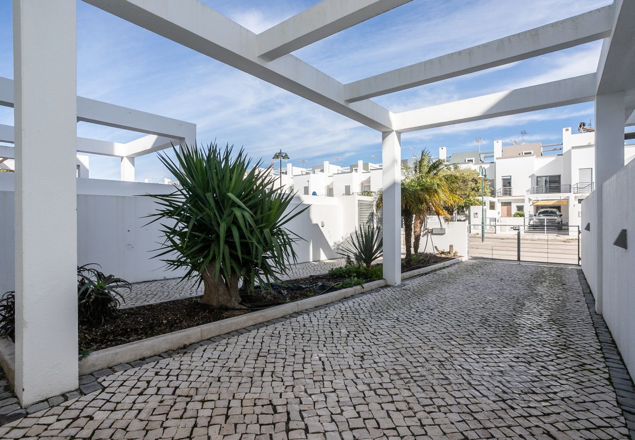Maison mitoyenne à Manta Rota - Villa avec piscine privée à 100m de la plage by ALGARVEMANTA (16V3)