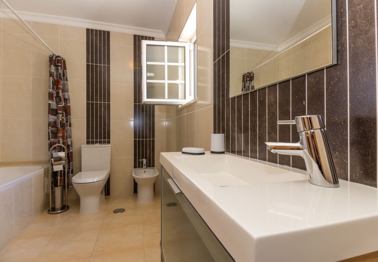 Maison mitoyenne à Manta Rota - Villa de 3 chambres à 2 minutes de la plage by AlgarveManta (28V3)