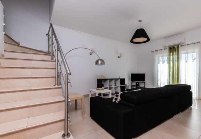 Maison à Manta Rota - Villa avec parking au centre du village by AlgarveManta (10V3) Maison à Manta Rota - Villa avec parking au centre du village by AlgarveManta (10V3)