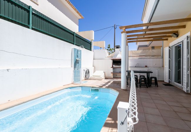 Maison à Manta Rota - Villa de 3 chambres avec piscine privée près de la plage by AlgarveManta (23V3) Maison à Manta Rota - Villa de 3 chambres avec piscine privée près de la plage by AlgarveManta (23V3)