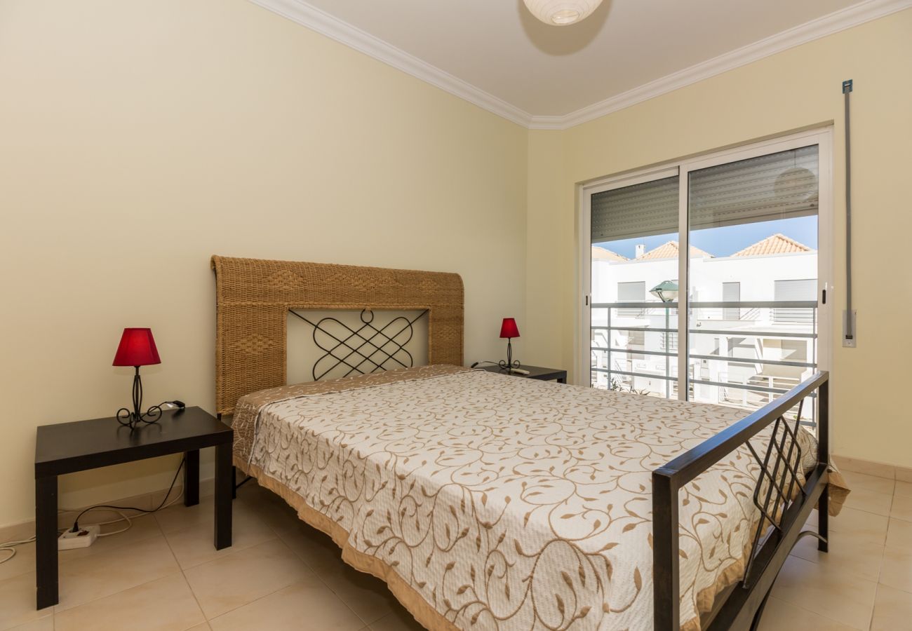 Maison mitoyenne à Manta Rota - Villa de 3 chambres avec piscine privée by AlgarveManta (27V3)