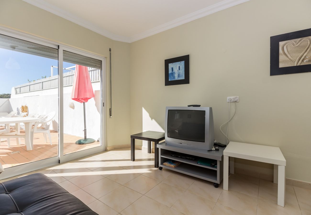 Maison mitoyenne à Manta Rota - Villa de 3 chambres avec piscine privée by AlgarveManta (27V3)