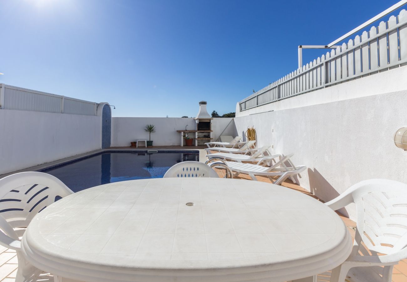 Maison mitoyenne à Manta Rota - Villa de 3 chambres avec piscine privée by AlgarveManta (27V3)