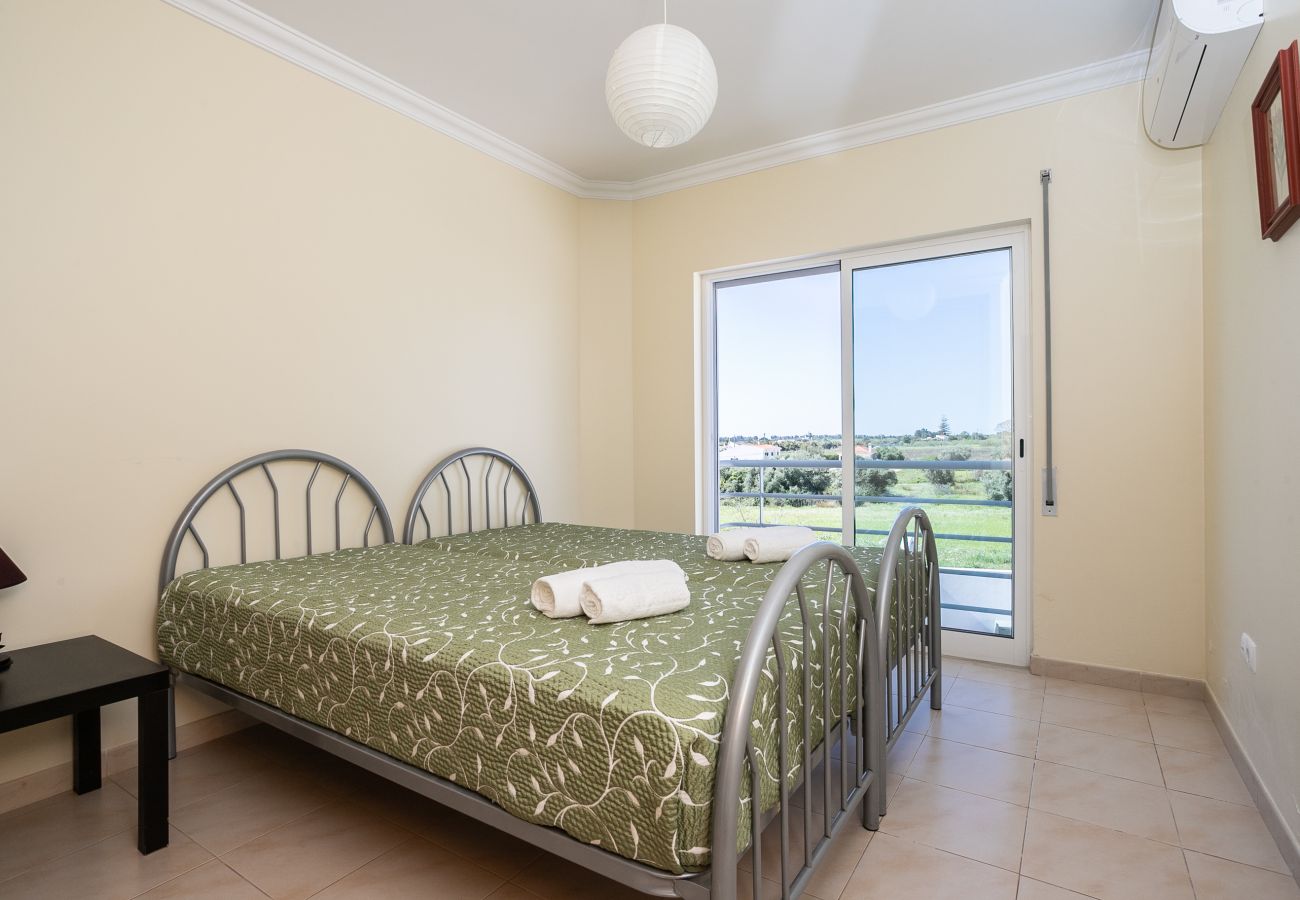 Maison mitoyenne à Manta Rota - Villa de 3 chambres avec piscine privée by AlgarveManta (27V3)