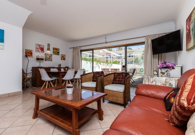  à Manta Rota - Villa de 3 chambres à 100 m de la plage avec patio by AlgarveManta