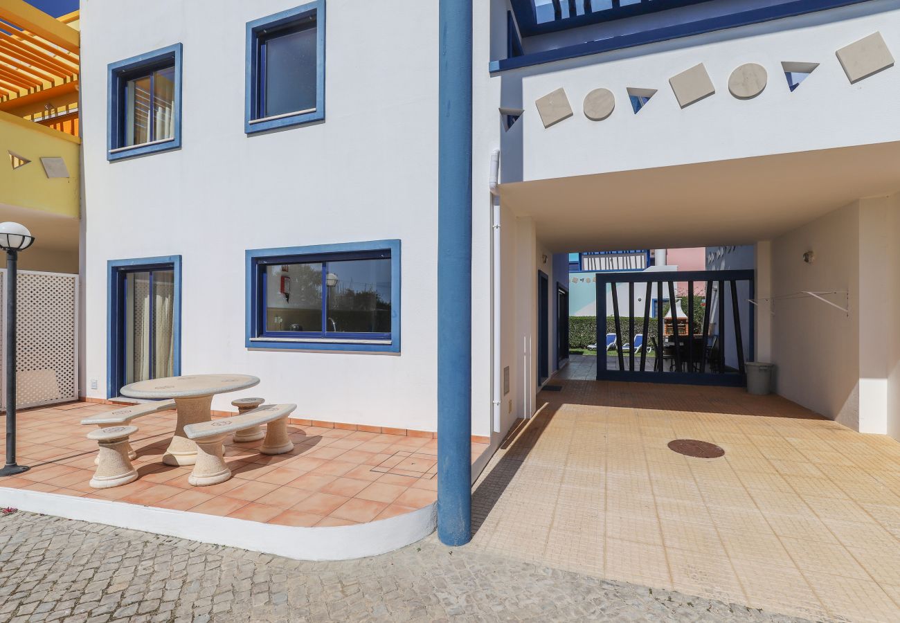 Résidence à Manta Rota - Maison en condominium avec piscine à 650m de la plage by AlgarveManta (51V3)