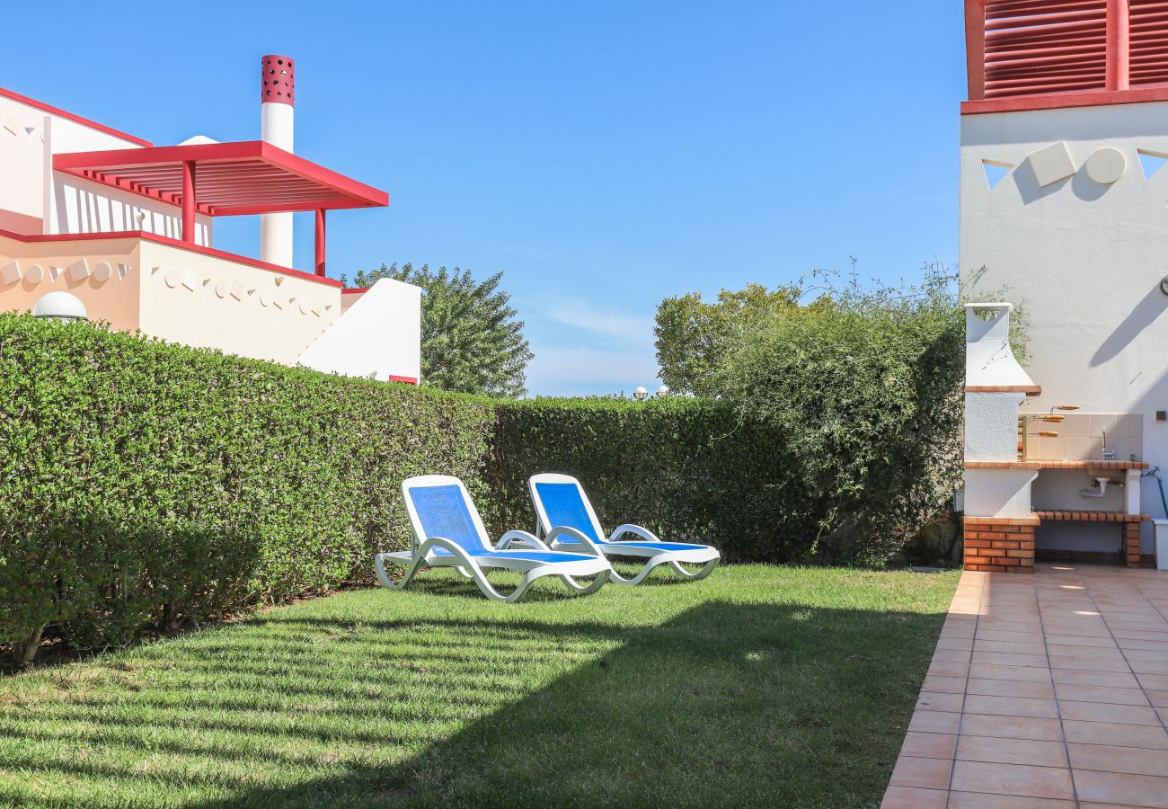 Résidence à Manta Rota - Maison en condominium avec piscine à 650m de la plage by AlgarveManta (51V3)