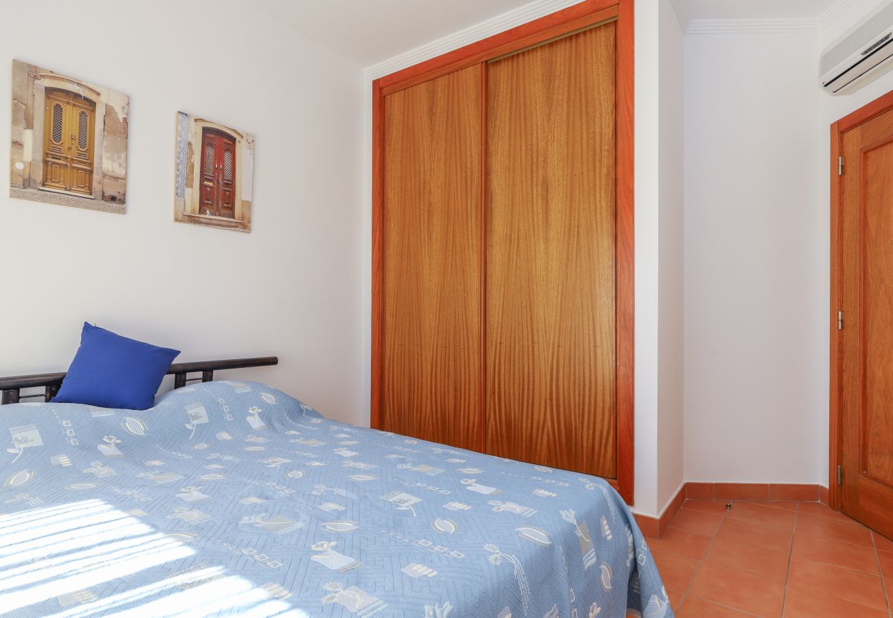 Résidence à Manta Rota - Maison en condominium avec piscine à 650m de la plage by AlgarveManta (51V3)