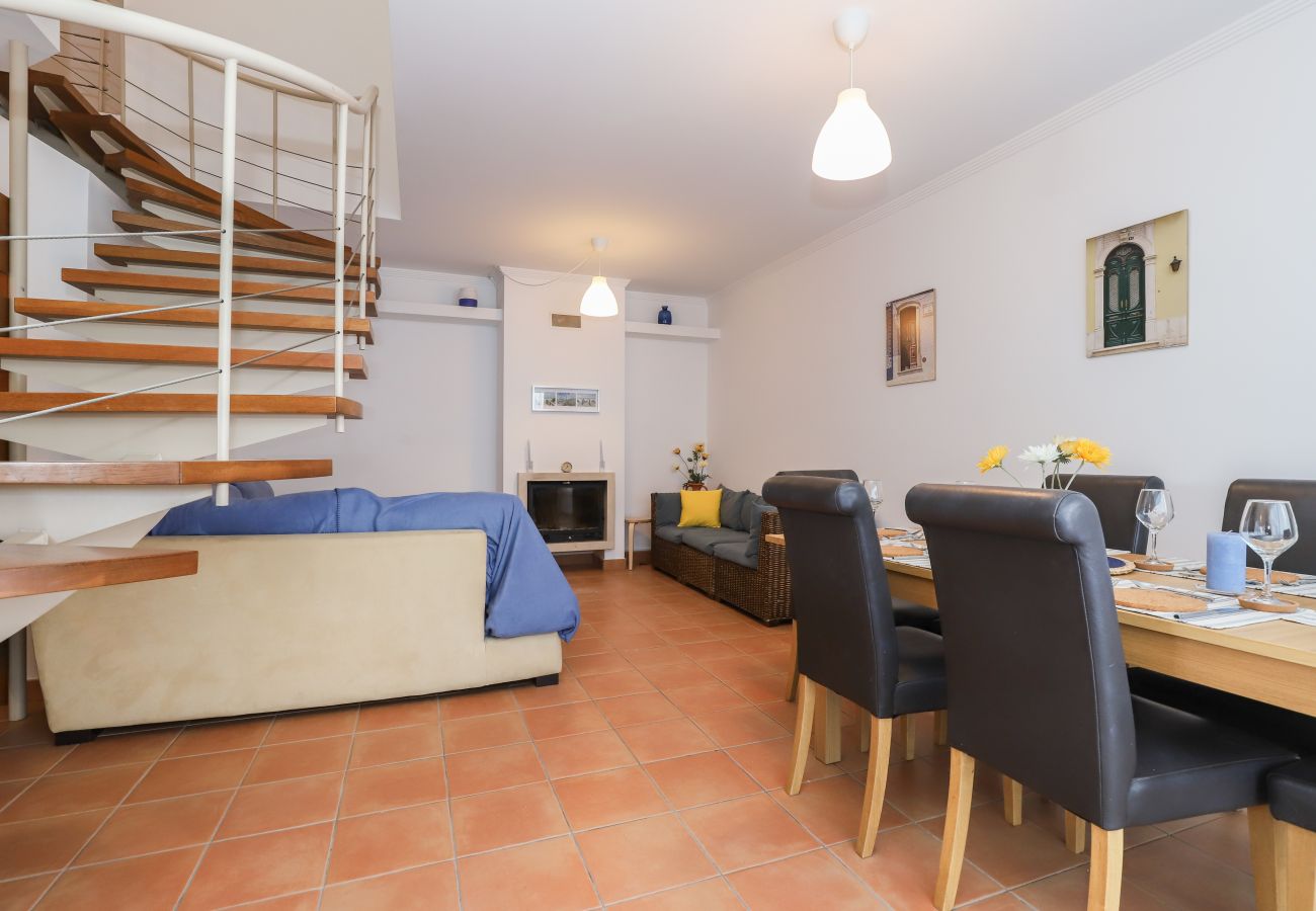 Résidence à Manta Rota - Maison en condominium avec piscine à 650m de la plage by AlgarveManta (51V3)