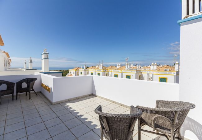  à Manta Rota - Villa à 50m de la plage avec piscine privée et WIFI by AlgarveManta (42V3)