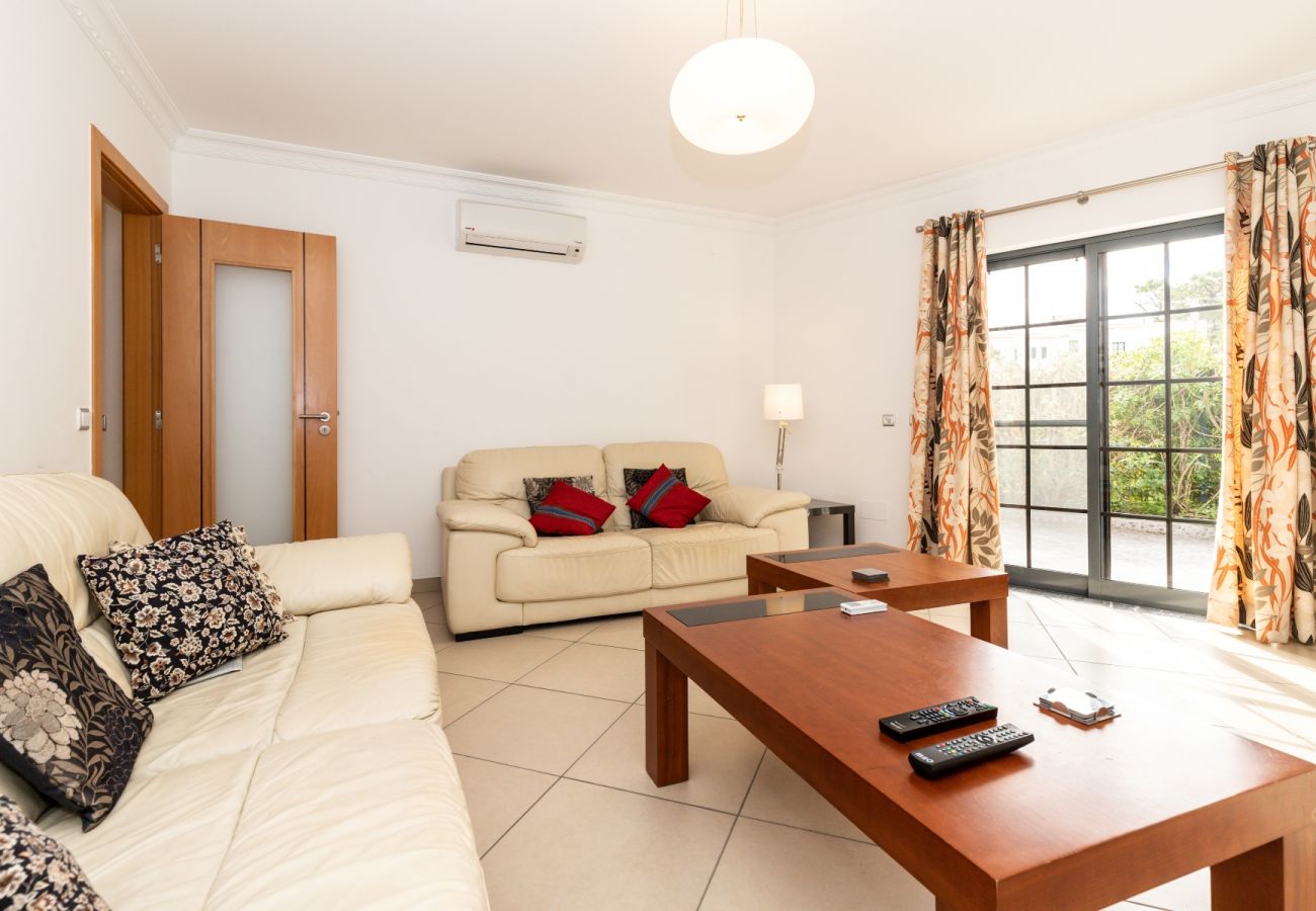 Maison à Manta Rota - Villa 3 chambres à 50m de la plage avec WI-FI by AlgarveManta (50V3)
