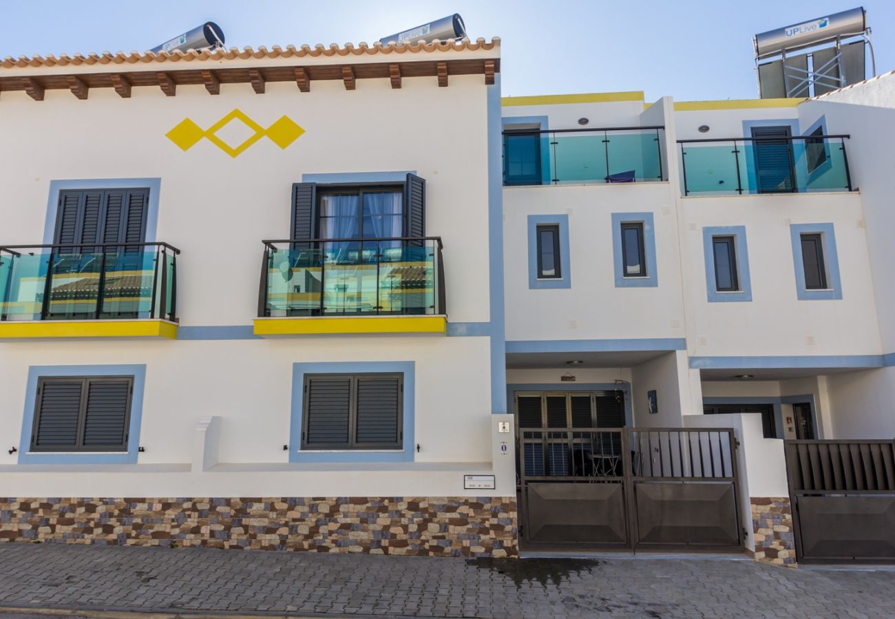 Résidence à Manta Rota - Villa de 3 chambres avec piscine commune by AlgarveManta (1V3)
