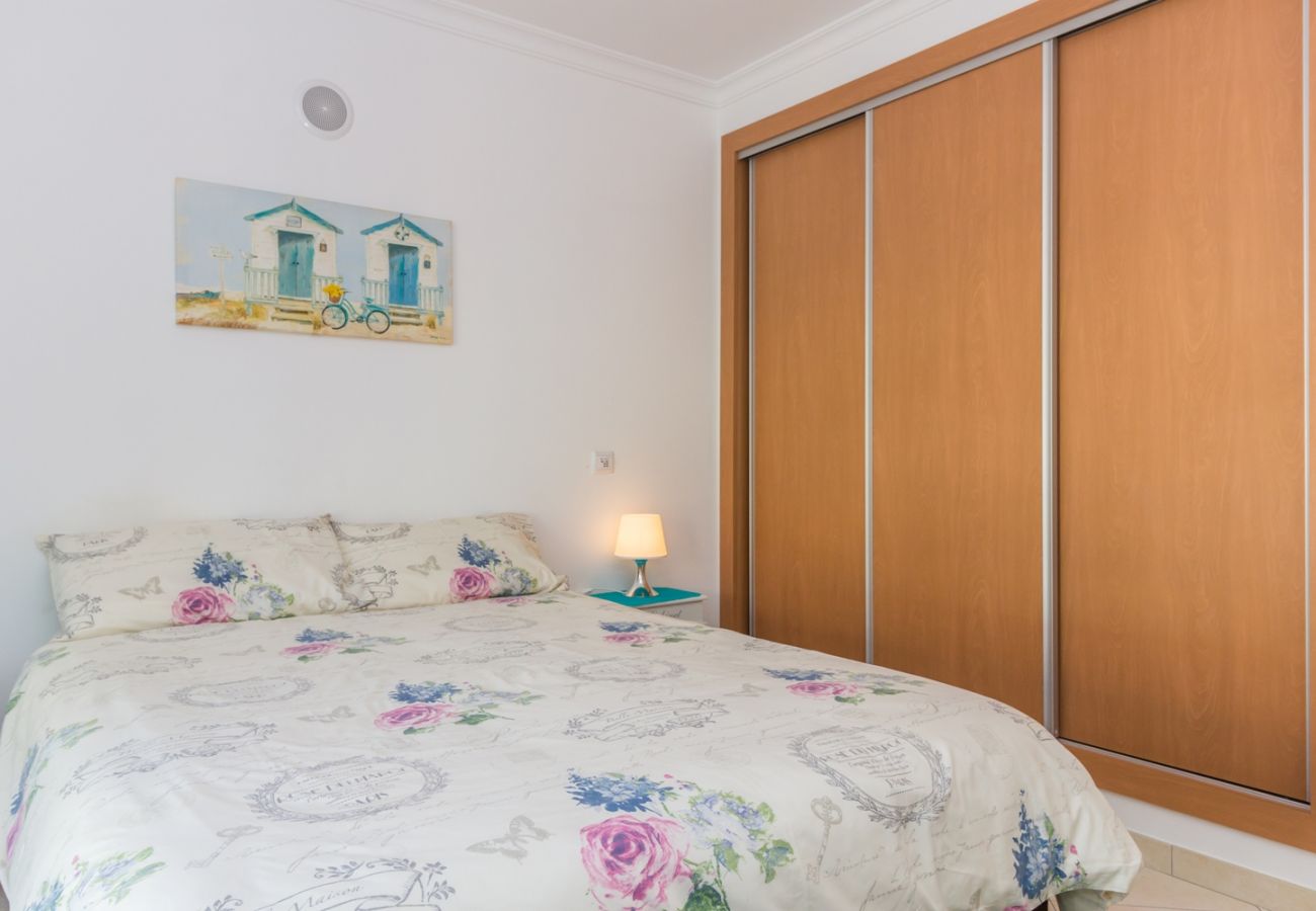 Résidence à Manta Rota - Villa de 3 chambres avec piscine commune by AlgarveManta (1V3)
